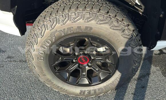 Acheter Occasion Voiture Toyota Tacoma Blanc à Libreville, Estuaire Acheter Occasion Voiture Toyota Tacoma Blanc à Libreville, Estuaire