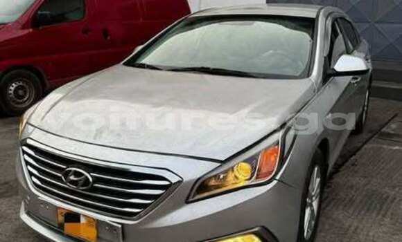 Sayi Na hannu Hyundai Sonata Sauran Mota in Libreville a estuary Sayi Na hannu Hyundai Sonata Sauran Mota in Libreville a estuary