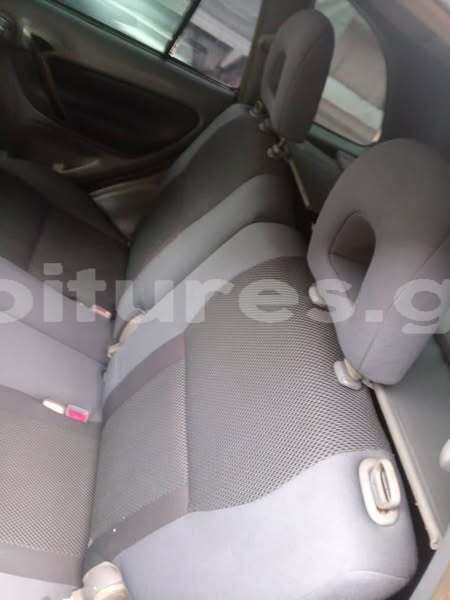 Big with watermark toyota rav4 estuaire libreville 8205