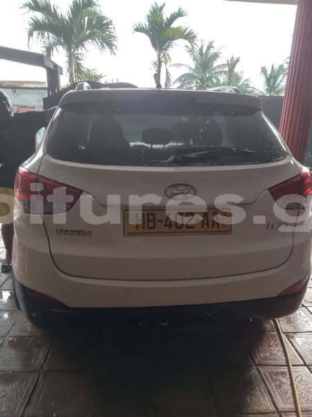 Big with watermark hyundai tucson estuaire libreville 8206