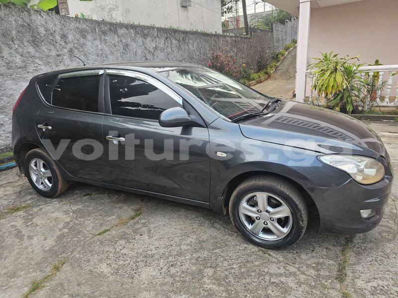 Big with watermark hyundai i30 woleu ntem bitam 8210