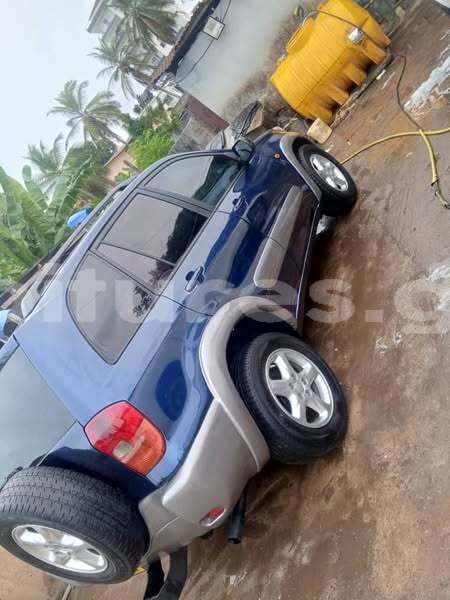 Big with watermark toyota rav4 estuaire libreville 8213