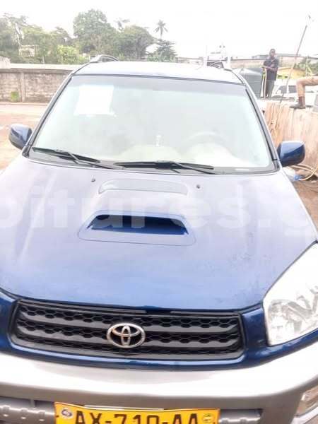 Big with watermark toyota rav4 estuaire libreville 8213