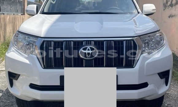 Acheter Occasion Voiture Toyota Prado Blanc à Libreville, Estuaire Acheter Occasion Voiture Toyota Prado Blanc à Libreville, Estuaire