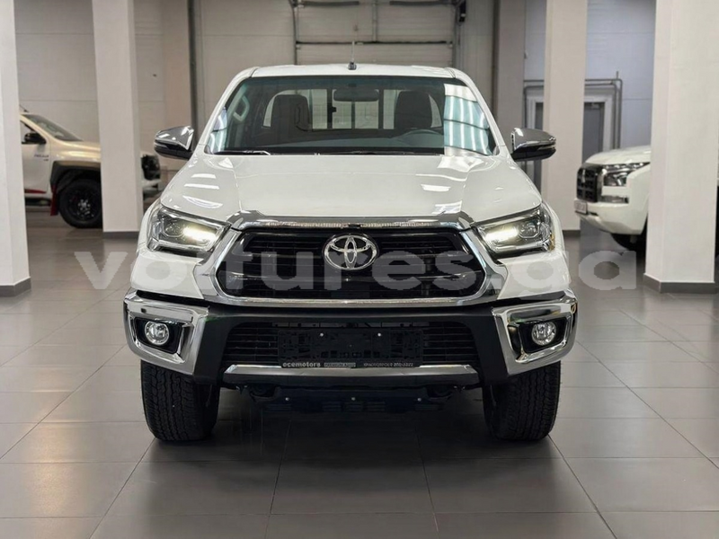 Big with watermark toyota hilux estuaire libreville 8222