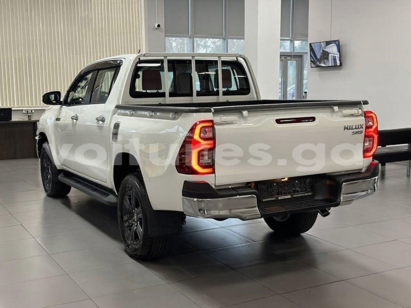 Big with watermark toyota hilux estuaire libreville 8222