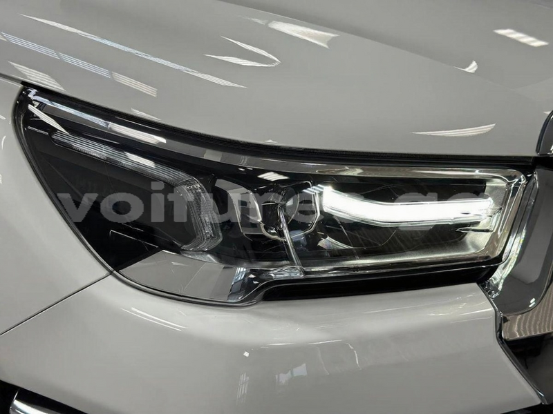Big with watermark toyota hilux estuaire libreville 8222