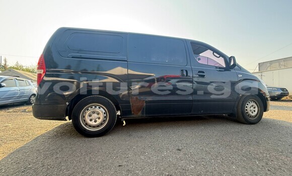Acheter Occasion Voiture Hyundai Grand Starex Noir à Nkan, Estuaire Acheter Occasion Voiture Hyundai Grand Starex Noir à Nkan, Estuaire