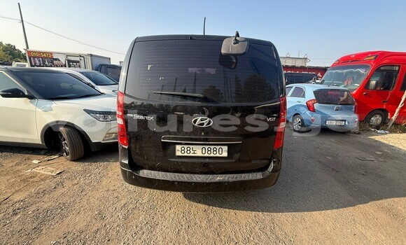Acheter Occasion Voiture Hyundai Grand Starex Noir à Nkan, Estuaire Acheter Occasion Voiture Hyundai Grand Starex Noir à Nkan, Estuaire