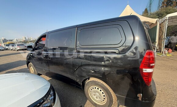 Acheter Occasion Voiture Hyundai Grand Starex Noir à Nkan, Estuaire Acheter Occasion Voiture Hyundai Grand Starex Noir à Nkan, Estuaire