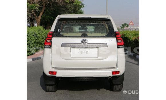 Acheter Import Voiture Toyota Prado Blanc à Import - Dubai, Estuaire Acheter Import Voiture Toyota Prado Blanc à Import - Dubai, Estuaire