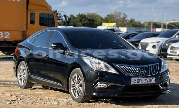 Acheter Occasion Voiture Hyundai Grandeur Noir à Kango, Estuaire Acheter Occasion Voiture Hyundai Grandeur Noir à Kango, Estuaire