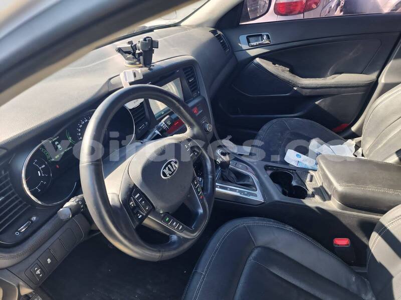 Big with watermark kia k5 estuaire kango 8227