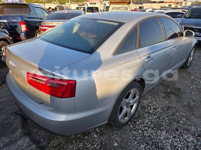 Big with watermark audi a6 estuaire kango 8228