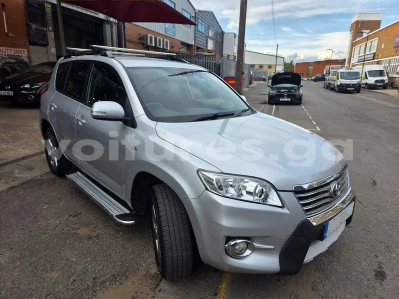 Big with watermark toyota rav4 estuaire libreville 8245