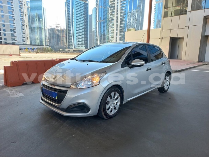 Big with watermark peugeot 208 estuaire libreville 8246