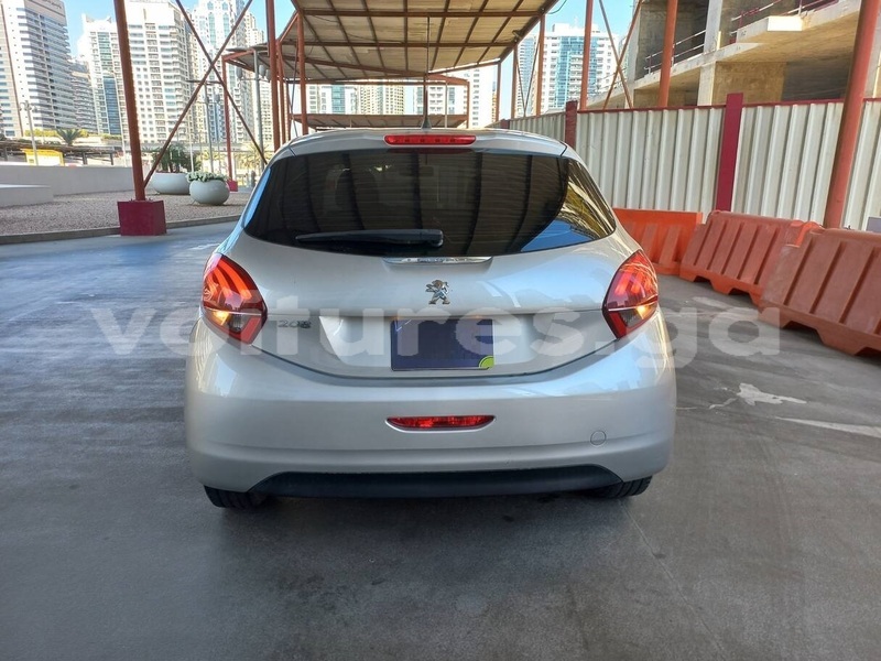 Big with watermark peugeot 208 estuaire libreville 8246