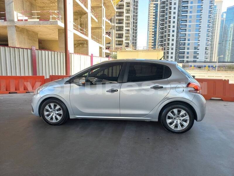 Big with watermark peugeot 208 estuaire libreville 8246