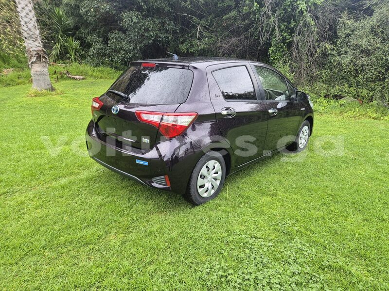 Big with watermark toyota vitz estuaire libreville 8247
