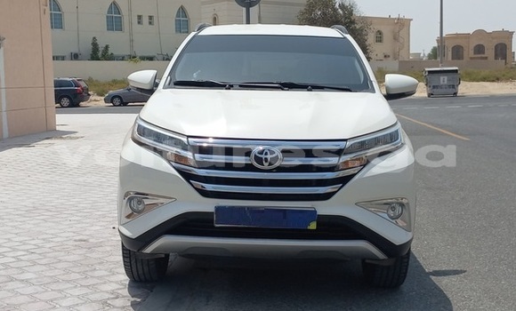 Acheter Occasion Voiture Toyota RAV4 Blanc à Libreville, Estuaire Acheter Occasion Voiture Toyota RAV4 Blanc à Libreville, Estuaire