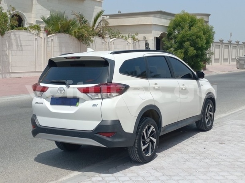 Big with watermark toyota rav4 estuaire libreville 8248