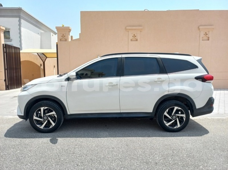 Big with watermark toyota rav4 estuaire libreville 8248