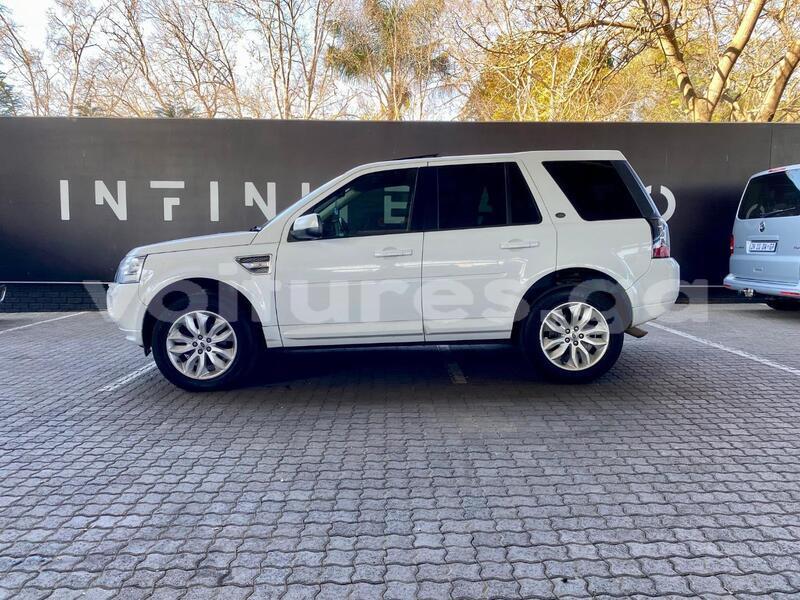 Big with watermark land rover freelander estuaire libreville 8249