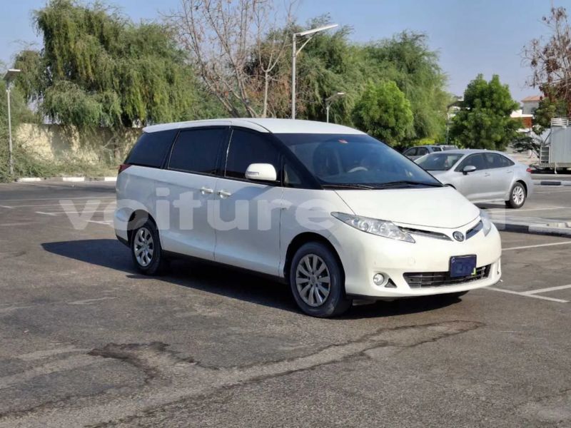 Big with watermark toyota previa estuaire libreville 8253