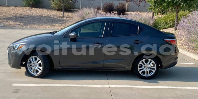 Big with watermark toyota yaris estuaire libreville 8255