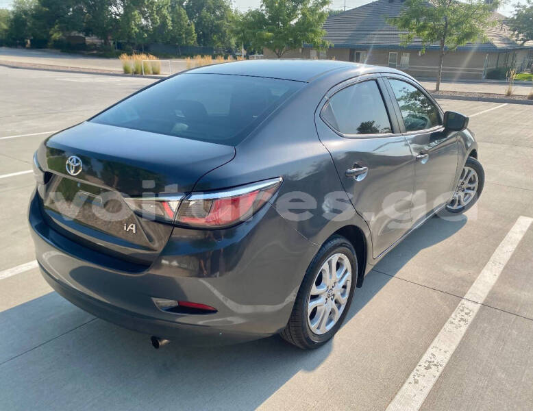 Big with watermark toyota yaris estuaire libreville 8255