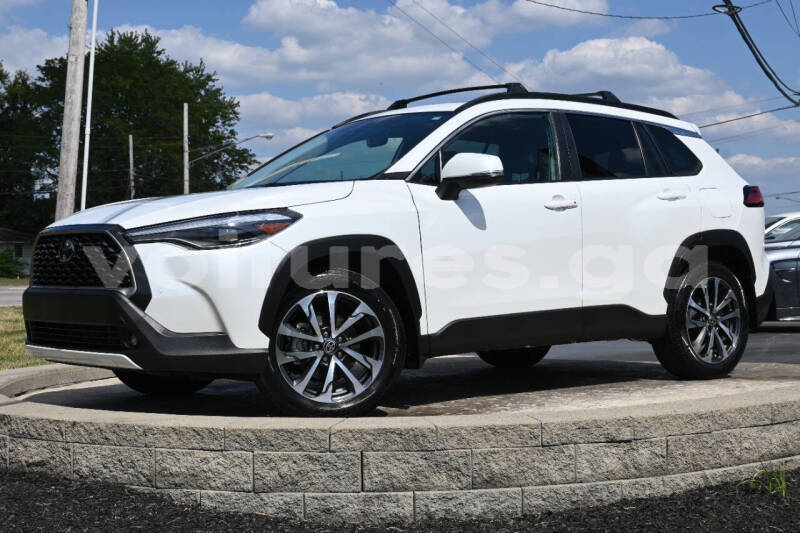 Big with watermark toyota corolla cross estuaire libreville 8256