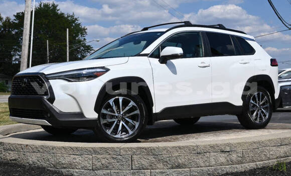 Acheter Occasion Voiture Toyota Corolla Cross Blanc à Libreville, Estuaire