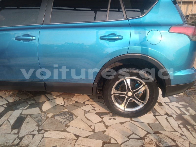 Big with watermark toyota rav4 estuaire libreville 8260