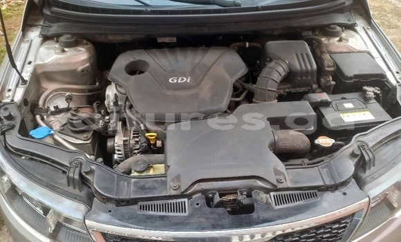 Sayi Na hannu Kia Forte Azurfa Mota in Libreville a estuary Sayi Na hannu Kia Forte Azurfa Mota in Libreville a estuary