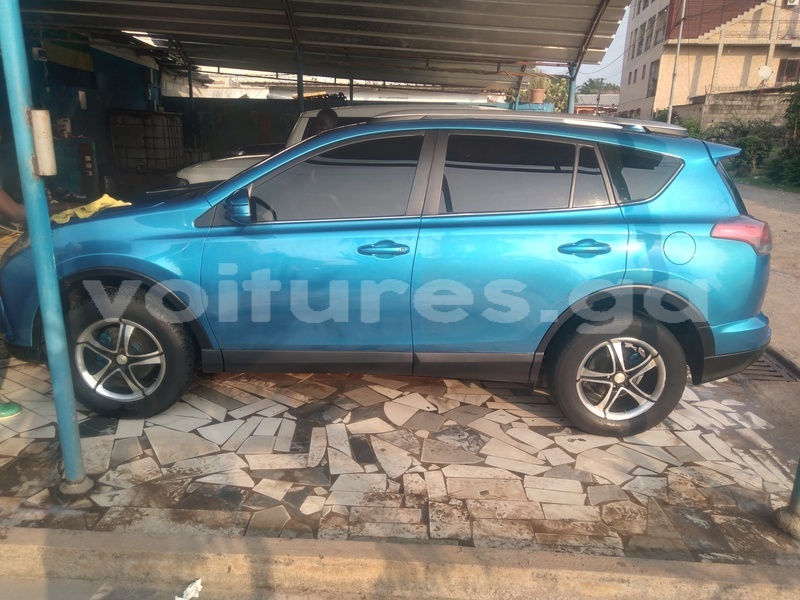 Big with watermark toyota rav4 estuaire libreville 8264