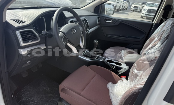 Sayi Sabo Hino 300 Series White Babbar mota in Import - Dubai a estuary Sayi Sabo Hino 300 Series White Babbar mota in Import - Dubai a estuary