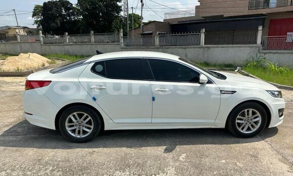 Acheter Occasion Voiture Kia K5 Blanc à Libreville, Estuaire Acheter Occasion Voiture Kia K5 Blanc à Libreville, Estuaire