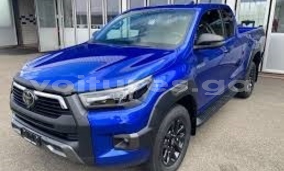 Buy Used Toyota Hilux White Car in Libreville in Estuary Buy Used Toyota Hilux White Car in Libreville in Estuary