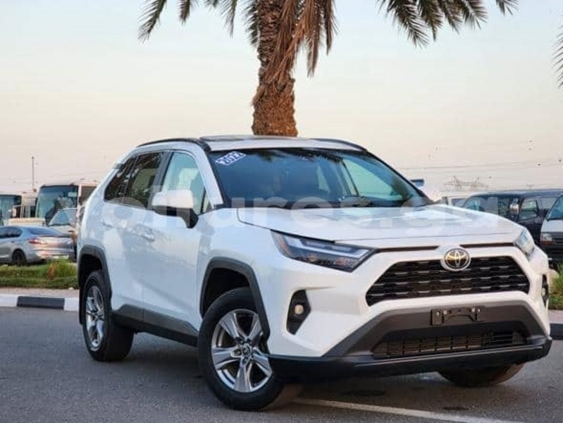 Big with watermark toyota rav4 estuaire libreville 8270