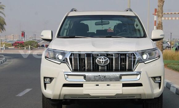 Acheter Occasion Voiture Toyota Land Cruiser Prado Blanc à Libreville, Estuaire