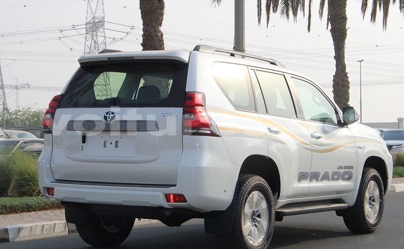 Big with watermark toyota land cruiser prado estuaire libreville 8275