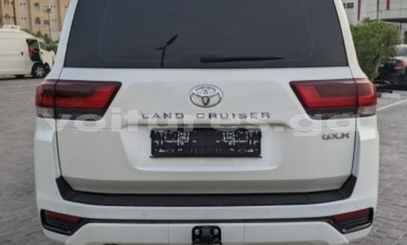 Buy Used Toyota Land Cruiser White Car in Libreville in Estuary Buy Used Toyota Land Cruiser White Car in Libreville in Estuary