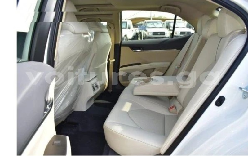 Big with watermark toyota camry estuaire libreville 8282
