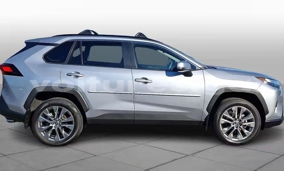 Buy Used Toyota RAV4 Silver Car in Libreville in Estuary Buy Used Toyota RAV4 Silver Car in Libreville in Estuary