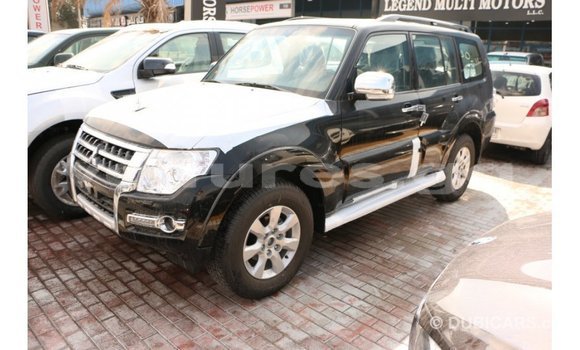 Acheter Import Voiture Mitsubishi Pajero Noir à Import - Dubai, Estuaire Acheter Import Voiture Mitsubishi Pajero Noir à Import - Dubai, Estuaire