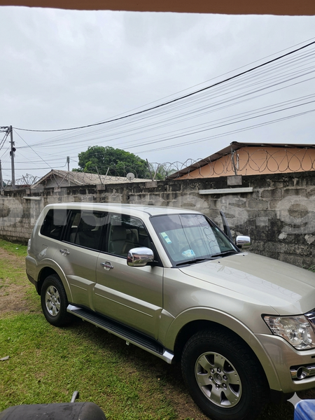 Big with watermark mitsubishi pajero estuaire libreville 8287