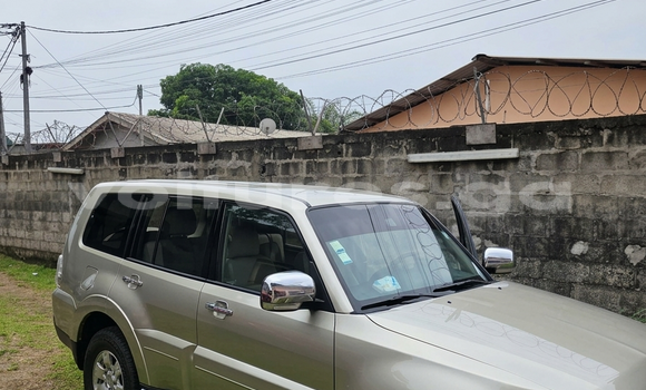 Buy Used Mitsubishi Pajero Beige Car in Libreville in Estuary Buy Used Mitsubishi Pajero Beige Car in Libreville in Estuary