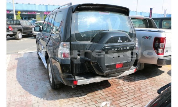Acheter Import Voiture Mitsubishi Pajero Noir à Import - Dubai, Estuaire Acheter Import Voiture Mitsubishi Pajero Noir à Import - Dubai, Estuaire