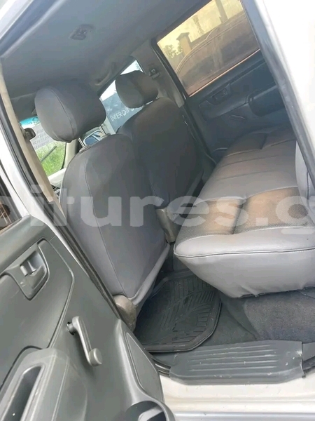 Big with watermark toyota hilux estuaire libreville 8293