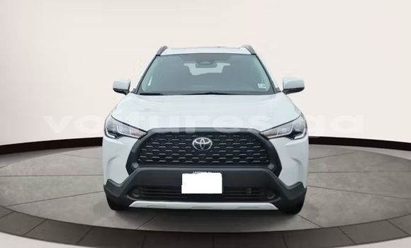 Acheter Occasion Voiture Toyota Corolla Cross Blanc à Libreville, Estuaire